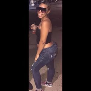 Meet your Posher, Em